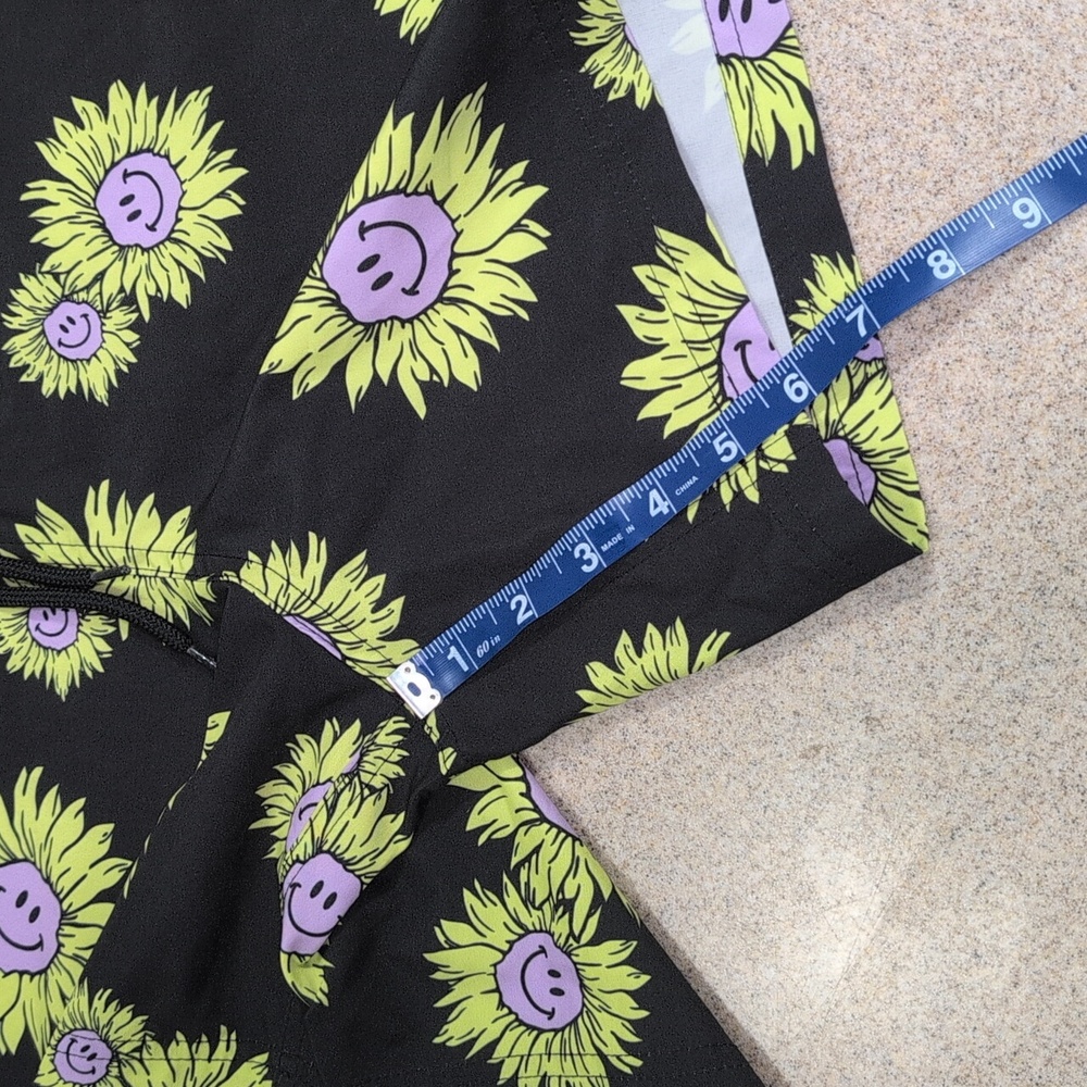 Neff Shorts, Smiley Face Flowers Sunshine, Retro Look Board Shorts Trunks, Large - Picture 6 of 12